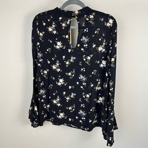 American Eagle Outfitters Floral Choker Bell Sleeve Blouse